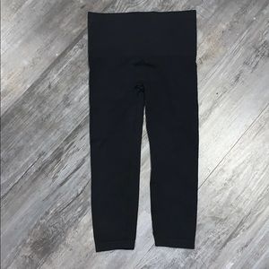 ASSETS SPANX Cropped Leggings